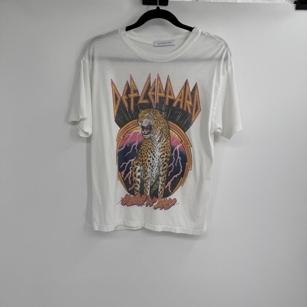 Daydreamer Women's White Def Leppard High 'n Dry Graphic Tee T-shirt Size XS - Picture 3 of 7